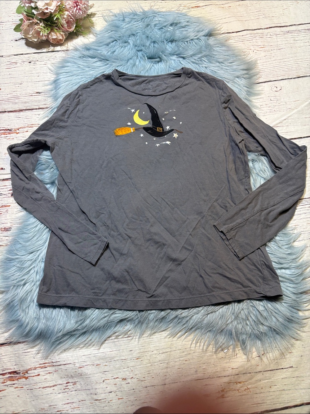 Girls' Gray Long-Sleeve Halloween Witch Tee sz XL
